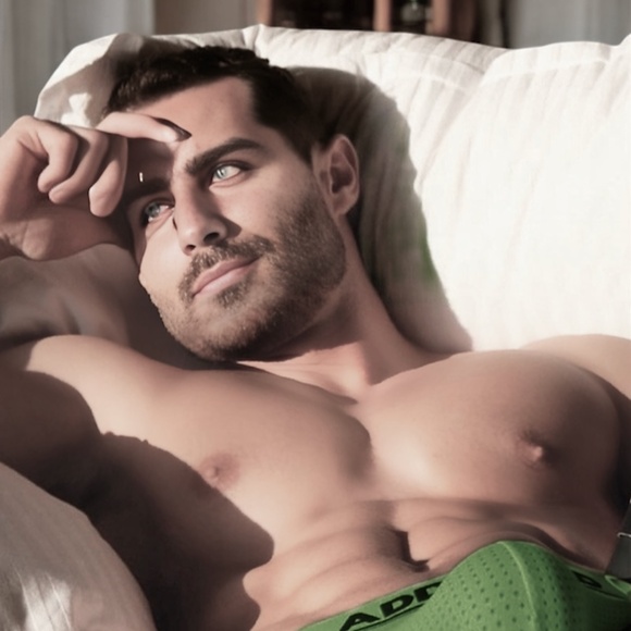 Meet your Posher, Mike D - Picture 4 of 4